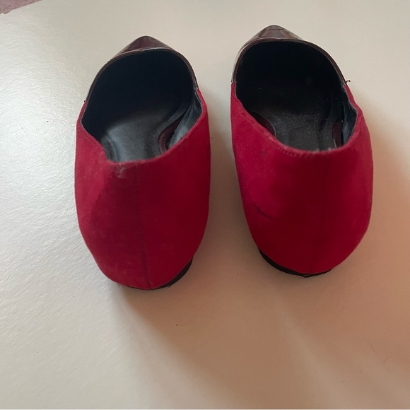 ALDO | 7.5 | Red Burgundy Point Toe Flats | Suede Patent - Picture 6 of 8